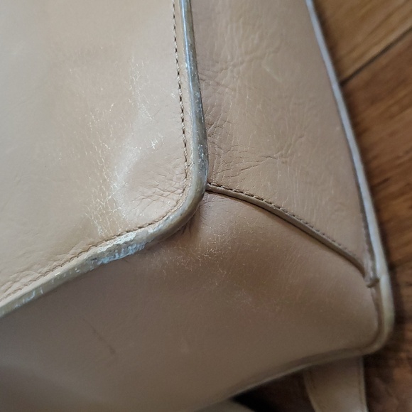 Gathre Pebbled Leather Diaper Backpack With Top Handle - Picture 15 of 15